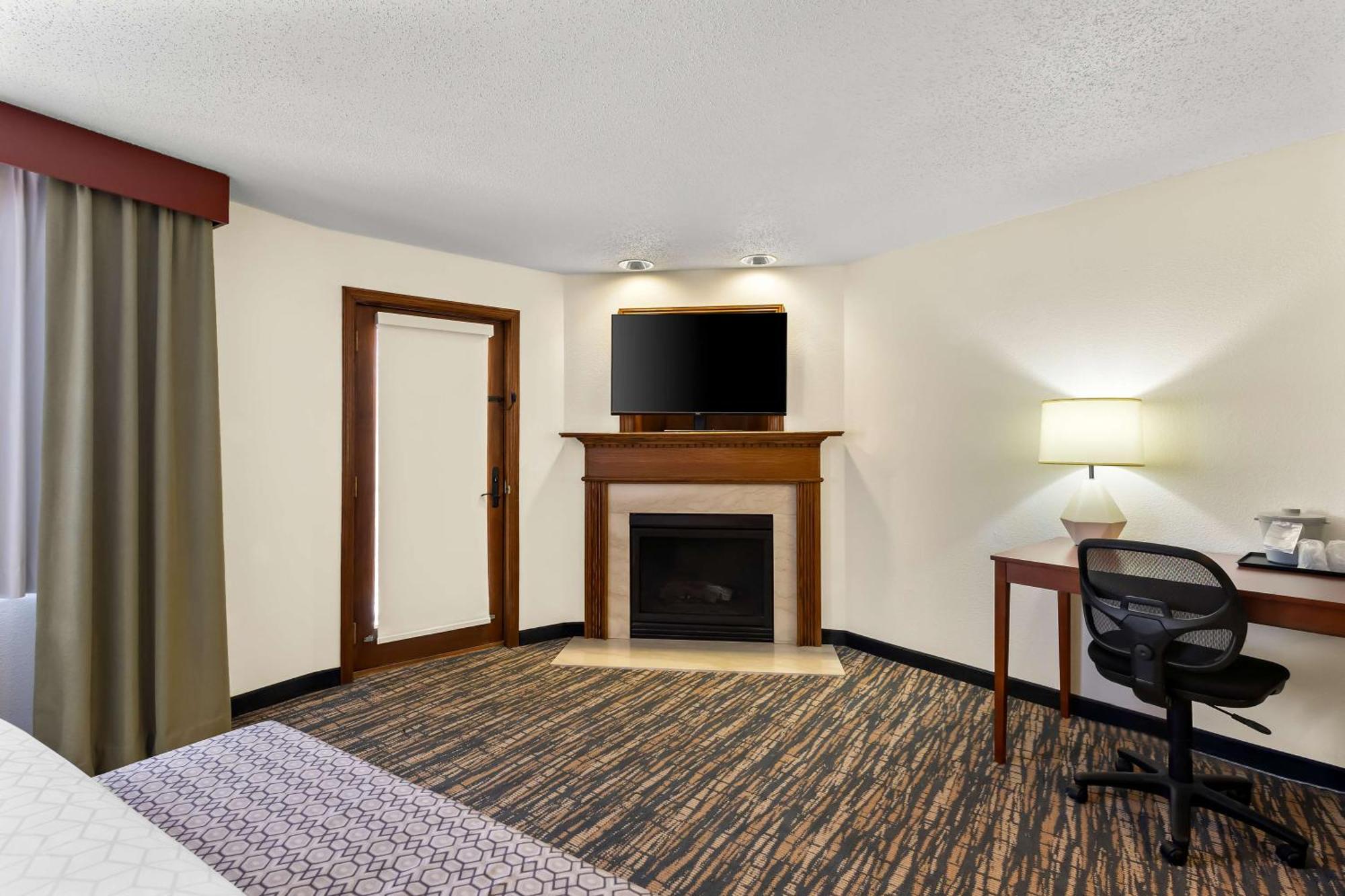 Best Western Fremont Angola I-80 90 Toll Road Eksteriør bilde
