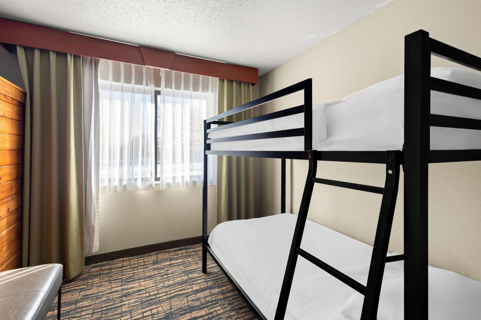 Best Western Fremont Angola I-80 90 Toll Road Eksteriør bilde